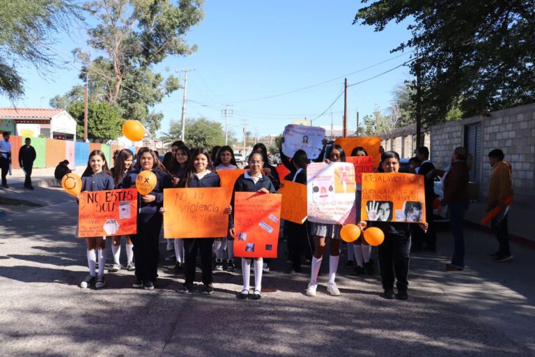 Marcha por Dia Internacional de la no violencia contra la mujer