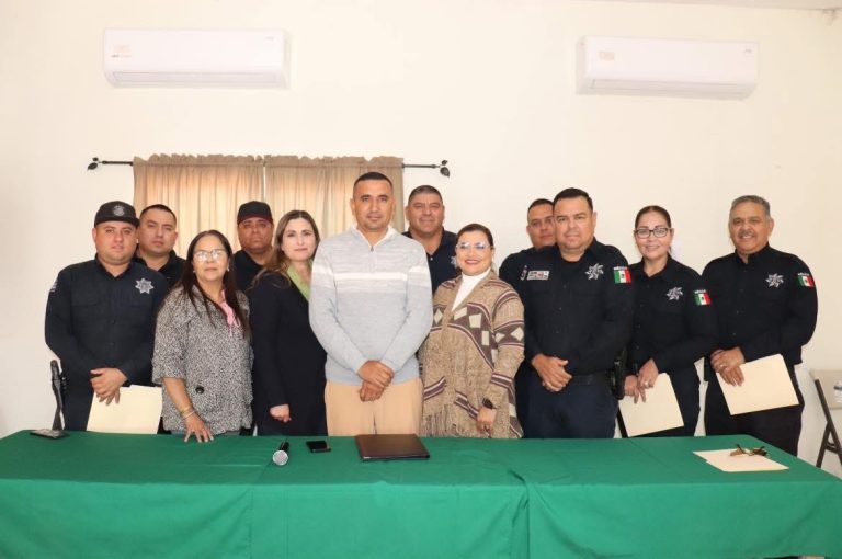 POLICÍAS CERTIFICADOS, COMPROMISO CON LA SOCIEDAD.