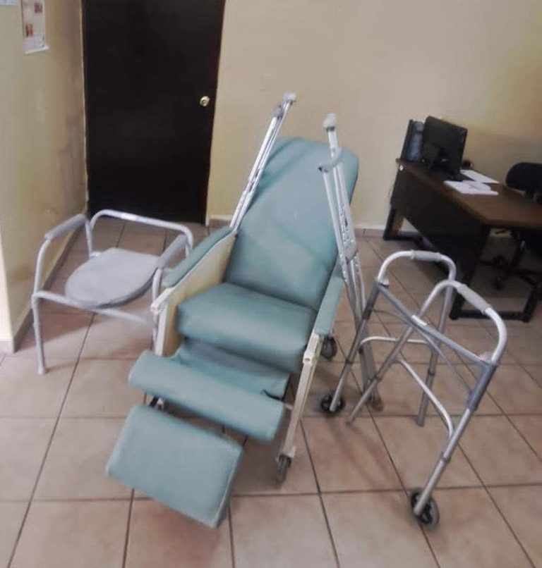 DIF ALTAR RECIBE DONACIÓN DE APOYOS FUNCIONALES