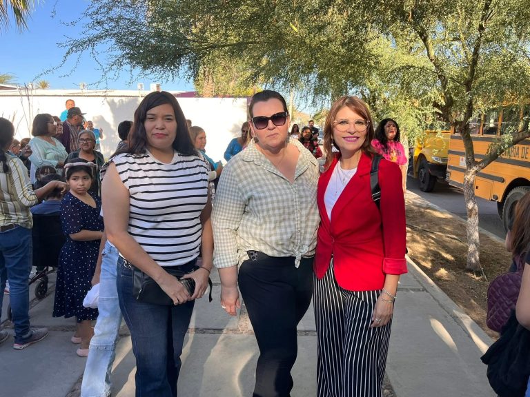 💜UN DÍA PARA COMPARTIR, RECORDAR Y DISFRUTAR EN FAMILIA👵🏻👦🏻👧🏻🧑‍🧑‍🧒‍🧒✨