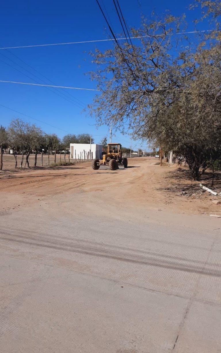 TRABAJOS DE RASPADO DE CALLES TRAS LAS LLUVIAS