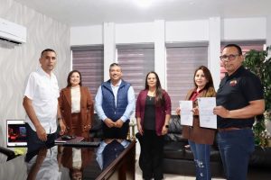 ALCALDE TOMA PROTESTA A FUNCIONARIOS PÚBLICOS EN SUS NUEVOS CARGOS.